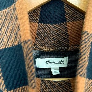 Woman’s Madewell plaid mock turtle knit pullover buffalo plaid